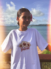 Load image into Gallery viewer, Gelzal Hibiscus Tee (White)